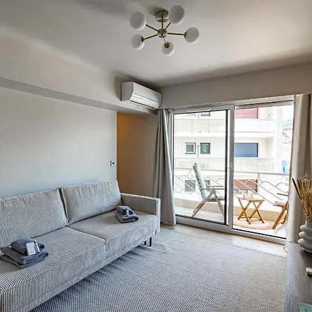 Beautiful Renovated Flat - Close To Martinez