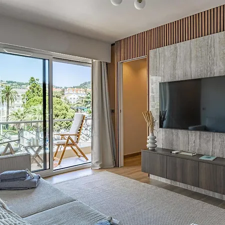Apartment Beautiful Renovated Flat - Close To Martinez